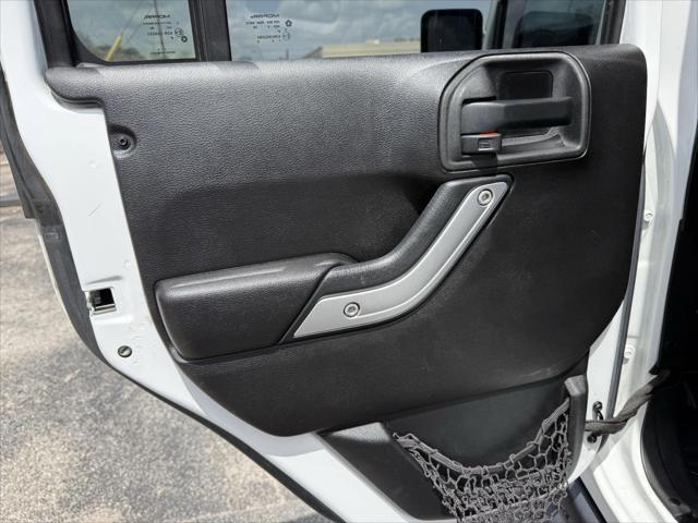 used 2015 Jeep Wrangler Unlimited car, priced at $18,500