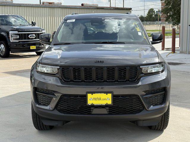 new 2025 Jeep Grand Cherokee car, priced at $35,905