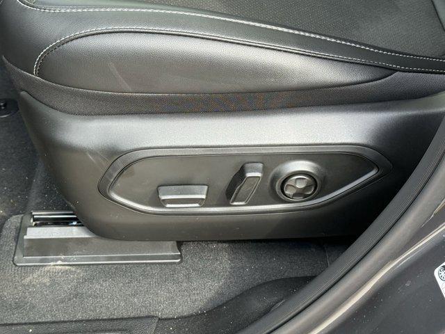 new 2025 Jeep Grand Cherokee car, priced at $35,905