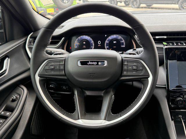new 2025 Jeep Grand Cherokee car, priced at $35,905