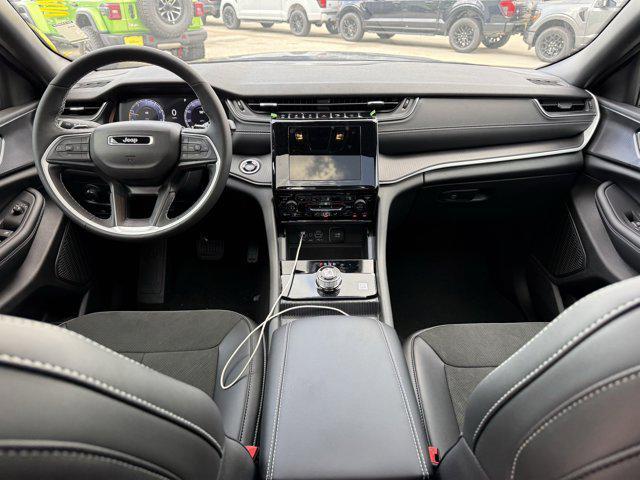 new 2025 Jeep Grand Cherokee car, priced at $35,905