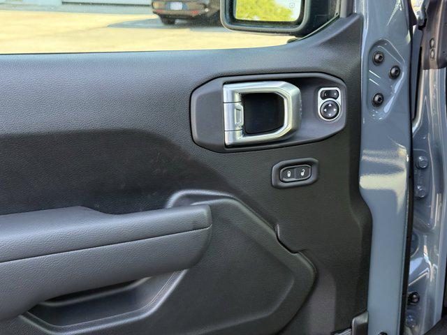 new 2025 Jeep Wrangler car, priced at $49,865