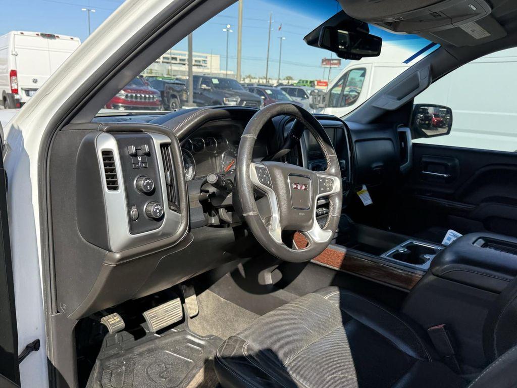 used 2018 GMC Sierra 1500 car, priced at $22,500