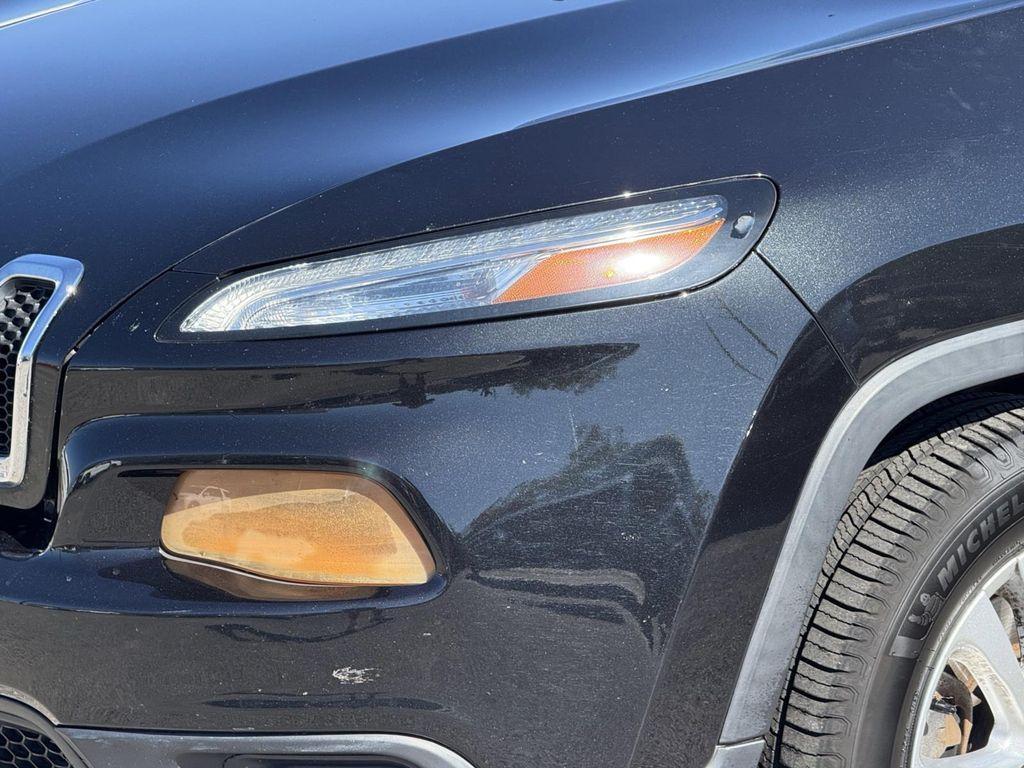 used 2015 Jeep Cherokee car, priced at $11,500