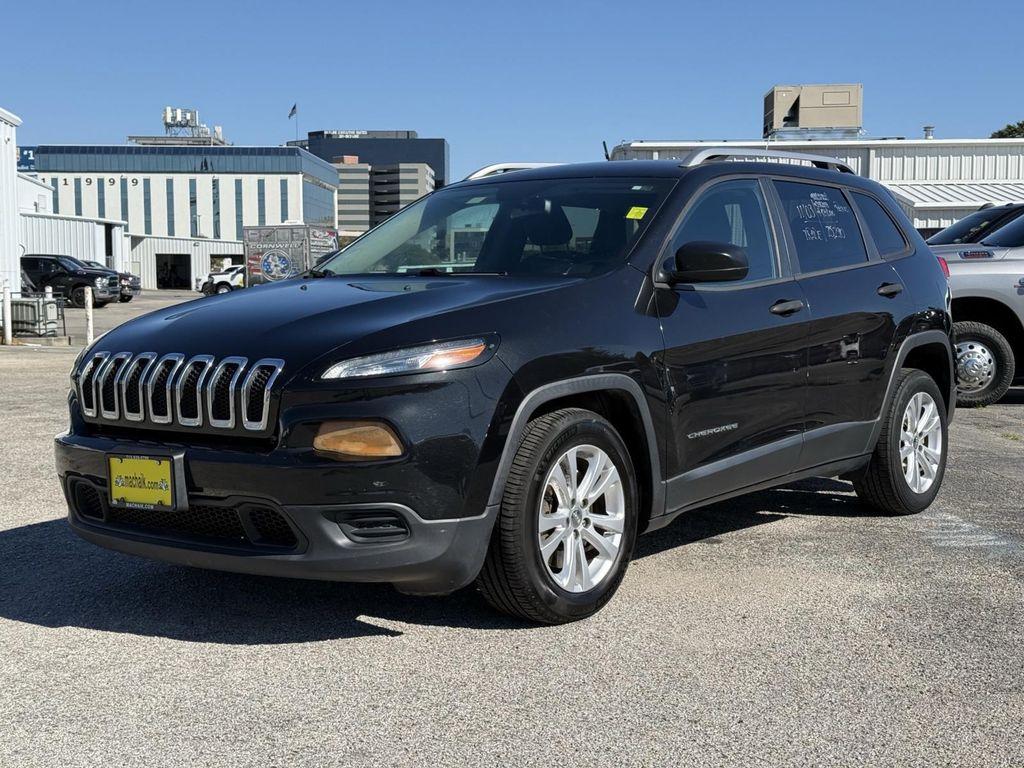 used 2015 Jeep Cherokee car, priced at $11,500
