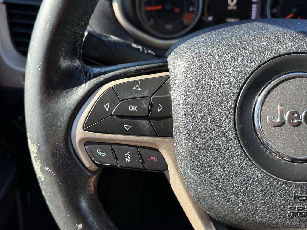 used 2015 Jeep Cherokee car, priced at $11,500