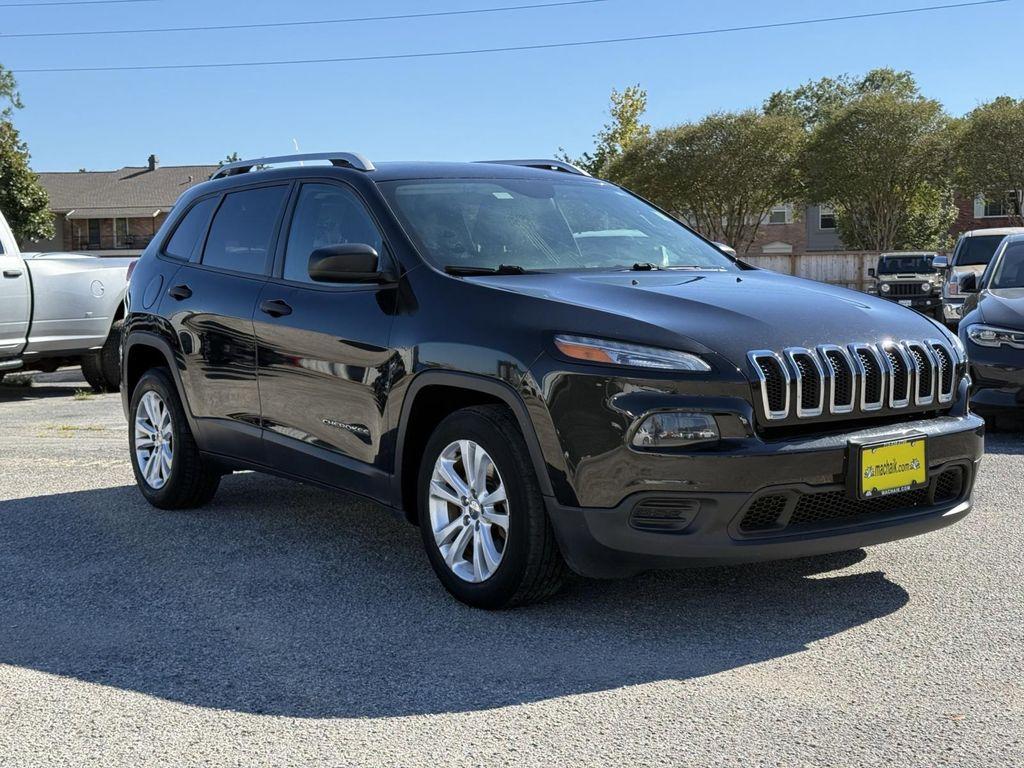 used 2015 Jeep Cherokee car, priced at $11,500
