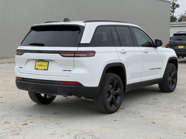 new 2025 Jeep Grand Cherokee car, priced at $38,673