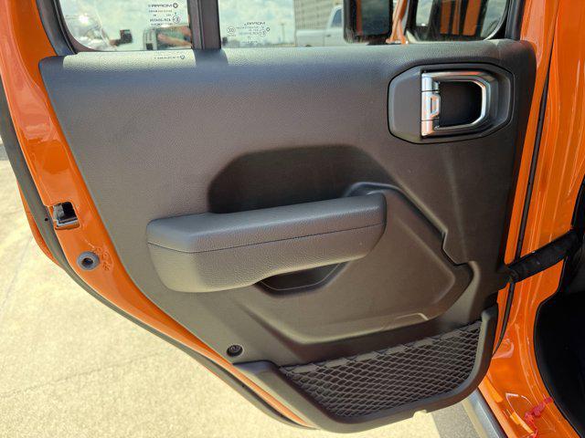 new 2025 Jeep Wrangler car, priced at $44,953
