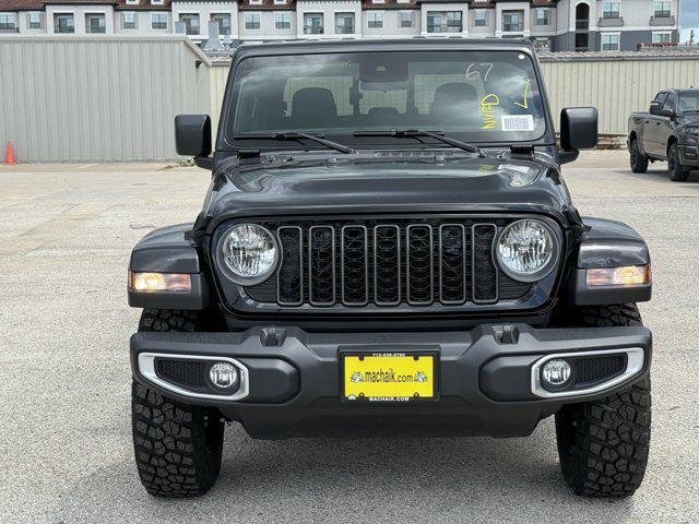 new 2025 Jeep Gladiator car, priced at $41,639