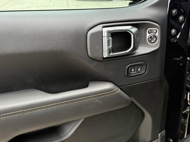 new 2025 Jeep Gladiator car, priced at $41,639