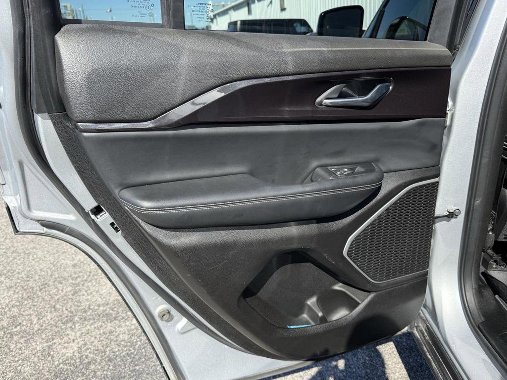 used 2022 Jeep Grand Cherokee car, priced at $29,000