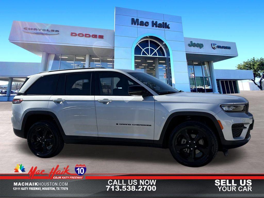 used 2022 Jeep Grand Cherokee car, priced at $29,000