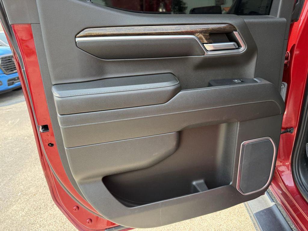 used 2022 GMC Sierra 1500 car, priced at $37,000
