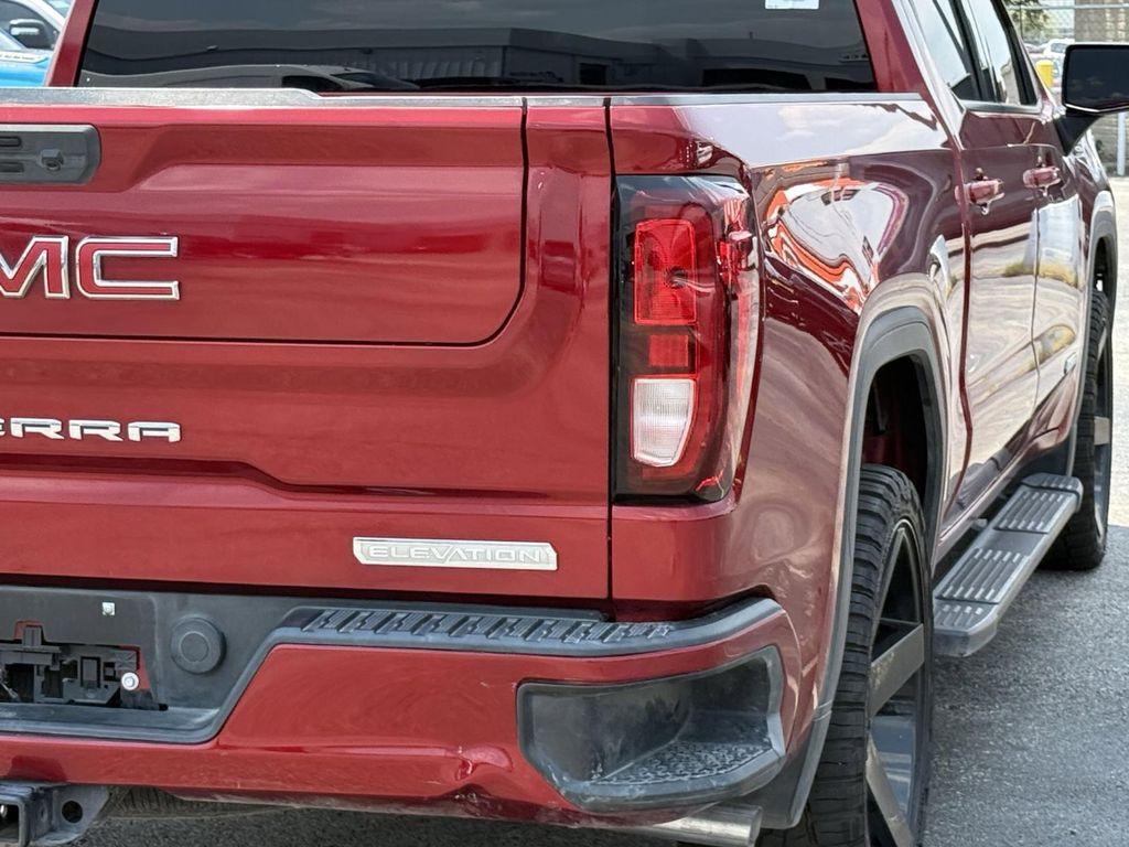 used 2022 GMC Sierra 1500 car, priced at $37,000