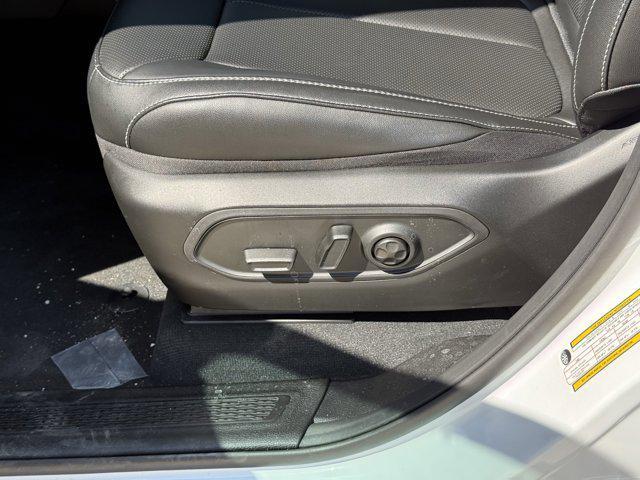 new 2025 Jeep Grand Cherokee L car, priced at $42,721
