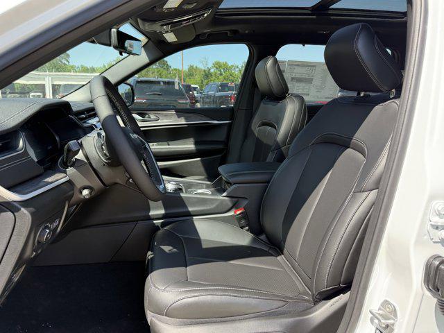 new 2025 Jeep Grand Cherokee L car, priced at $42,721