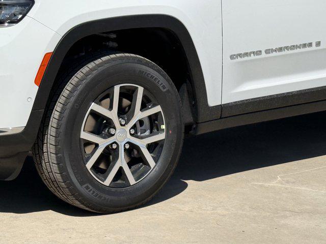 new 2025 Jeep Grand Cherokee L car, priced at $42,721