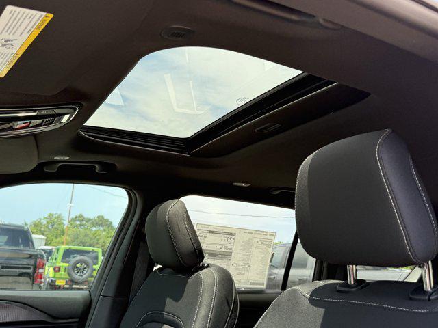 new 2025 Jeep Grand Cherokee L car, priced at $35,831