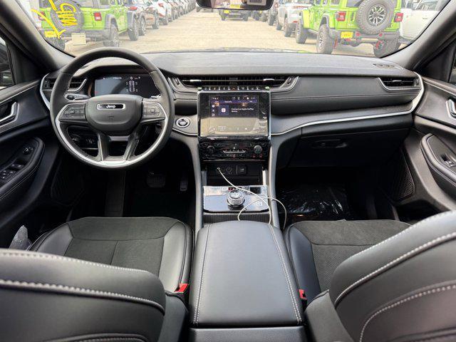 new 2025 Jeep Grand Cherokee car, priced at $35,905