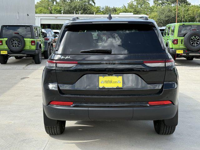 new 2025 Jeep Grand Cherokee car, priced at $35,905