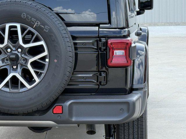 new 2025 Jeep Wrangler car, priced at $48,213