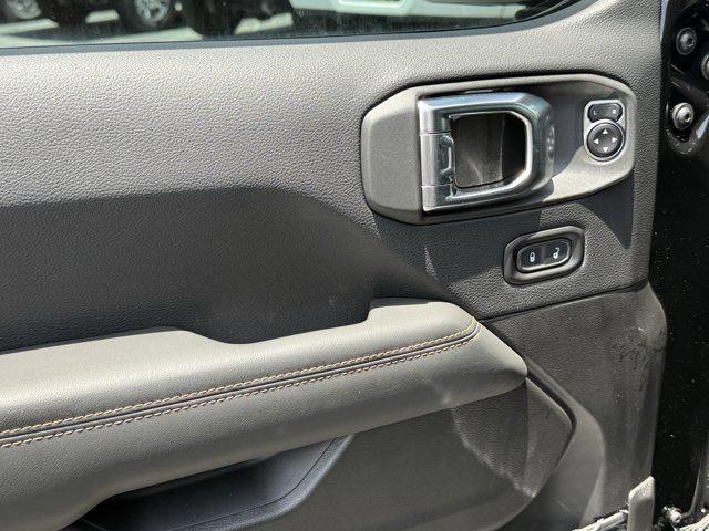 new 2025 Jeep Wrangler car, priced at $51,086