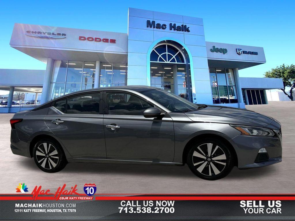 used 2021 Nissan Altima car, priced at $17,000