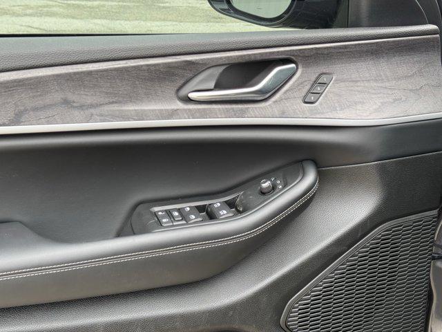 new 2025 Jeep Grand Cherokee L car, priced at $39,260