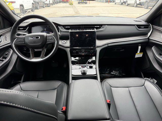 new 2025 Jeep Grand Cherokee L car, priced at $39,260