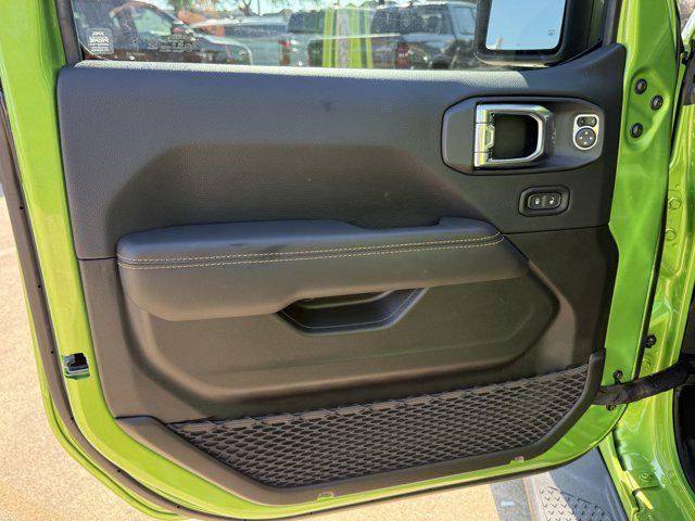 new 2025 Jeep Gladiator car, priced at $41,846