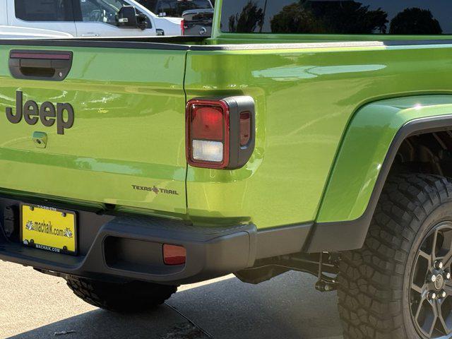 new 2025 Jeep Gladiator car, priced at $41,846