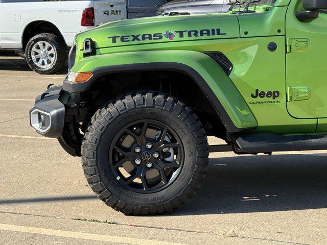 new 2025 Jeep Gladiator car, priced at $41,846