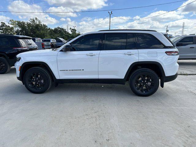 new 2024 Jeep Grand Cherokee car, priced at $35,798