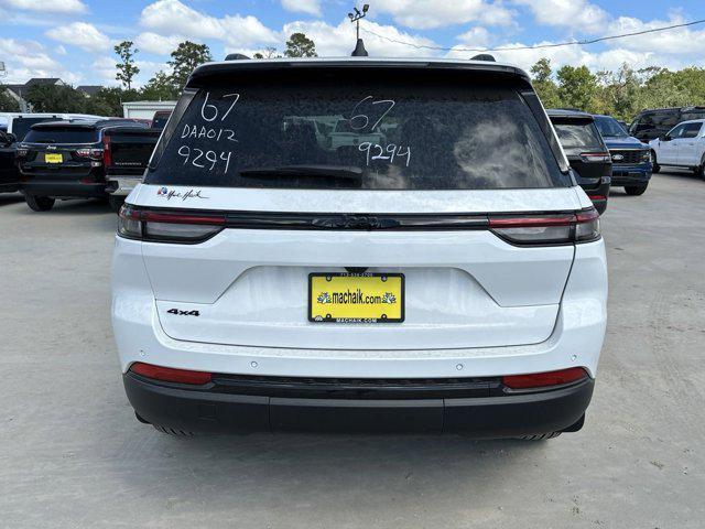 new 2024 Jeep Grand Cherokee car, priced at $35,798