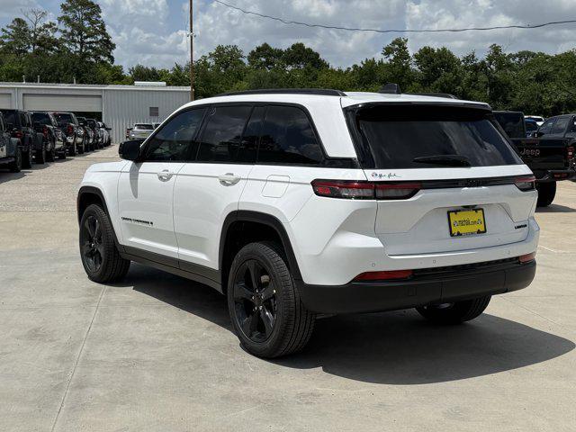 new 2025 Jeep Grand Cherokee car, priced at $38,860