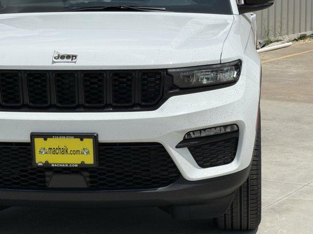 new 2025 Jeep Grand Cherokee car, priced at $38,860