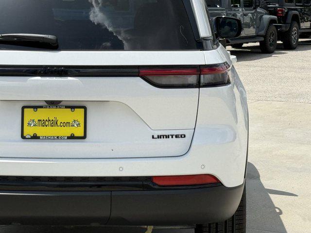 new 2025 Jeep Grand Cherokee car, priced at $38,860