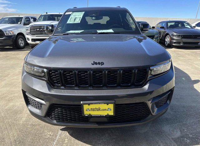 new 2024 Jeep Grand Cherokee L car, priced at $35,730