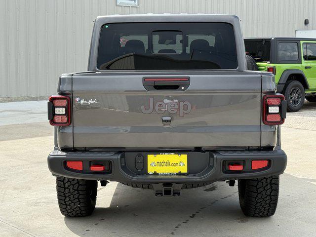 new 2025 Jeep Gladiator car, priced at $45,014