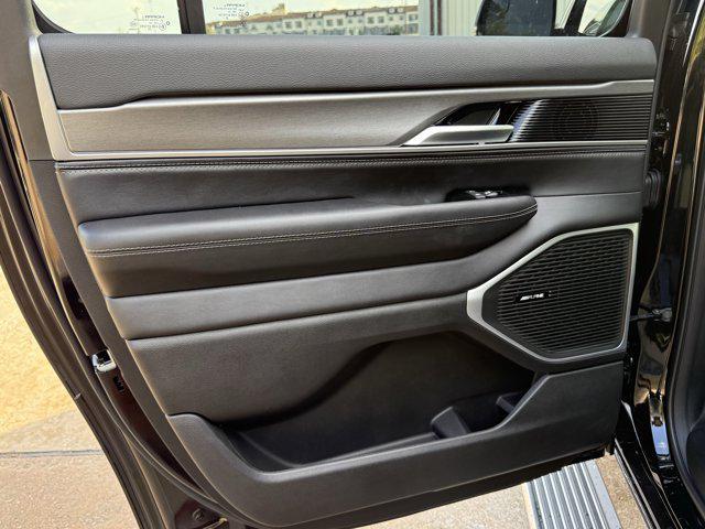 new 2025 Jeep Wagoneer L car, priced at $72,066