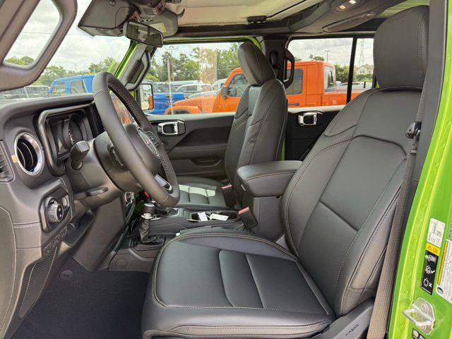 new 2025 Jeep Gladiator car, priced at $37,868