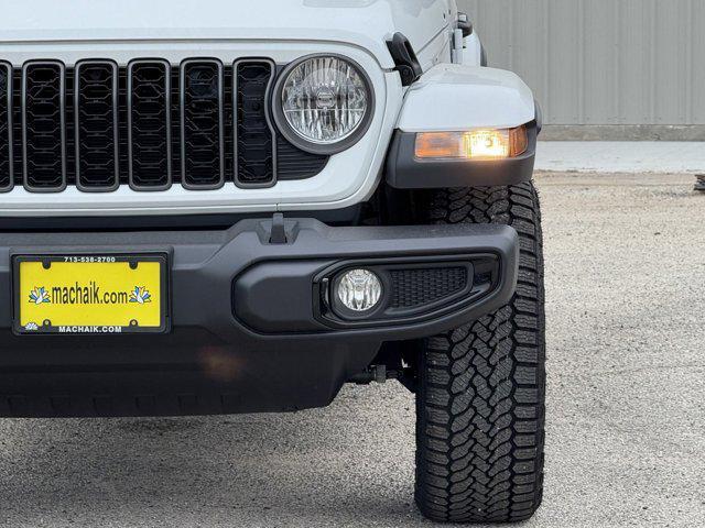 new 2025 Jeep Gladiator car, priced at $35,827