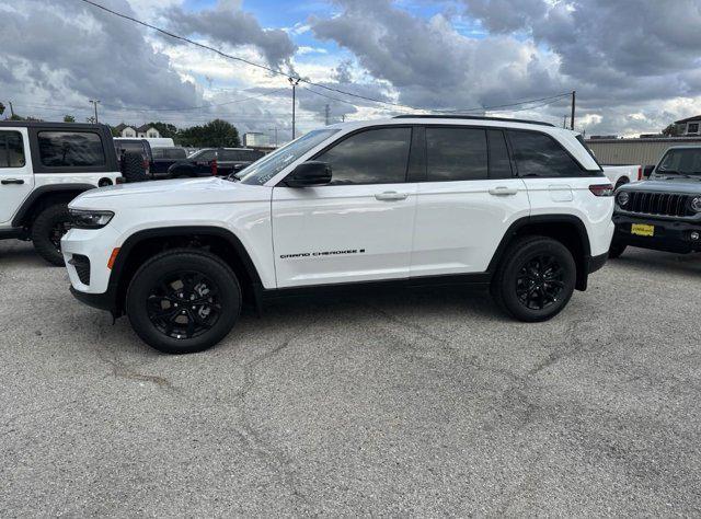 new 2024 Jeep Grand Cherokee car, priced at $35,778