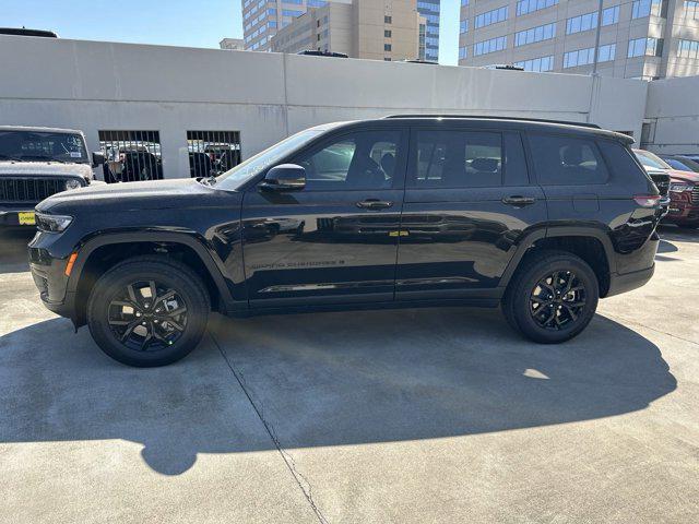 new 2024 Jeep Grand Cherokee L car, priced at $35,881