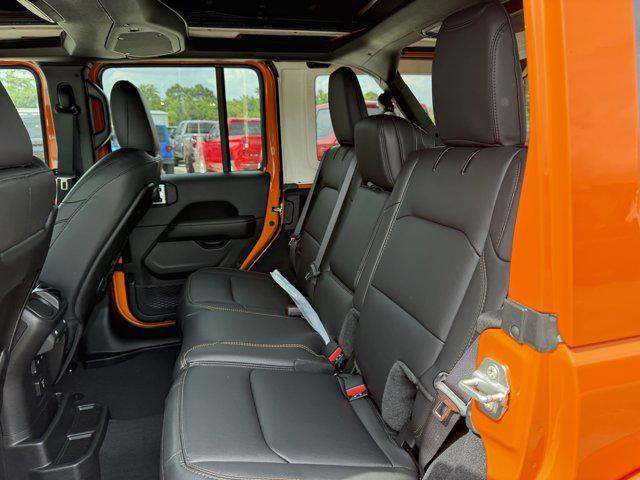 new 2025 Jeep Wrangler car, priced at $48,713