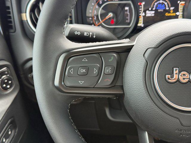 new 2025 Jeep Gladiator car, priced at $39,338