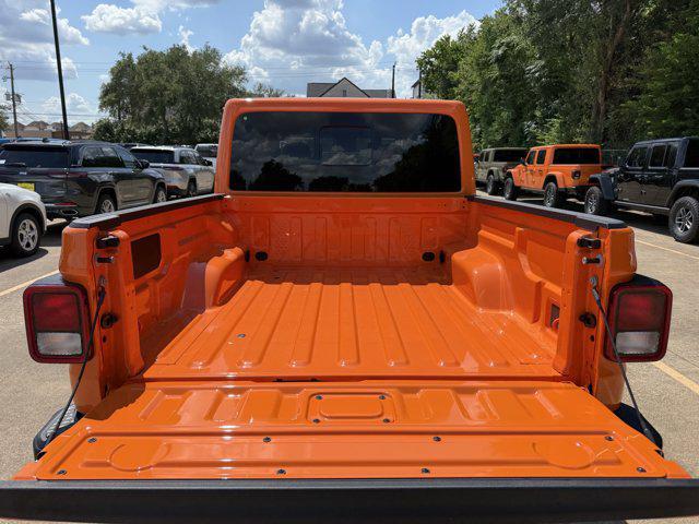 new 2025 Jeep Gladiator car, priced at $41,108