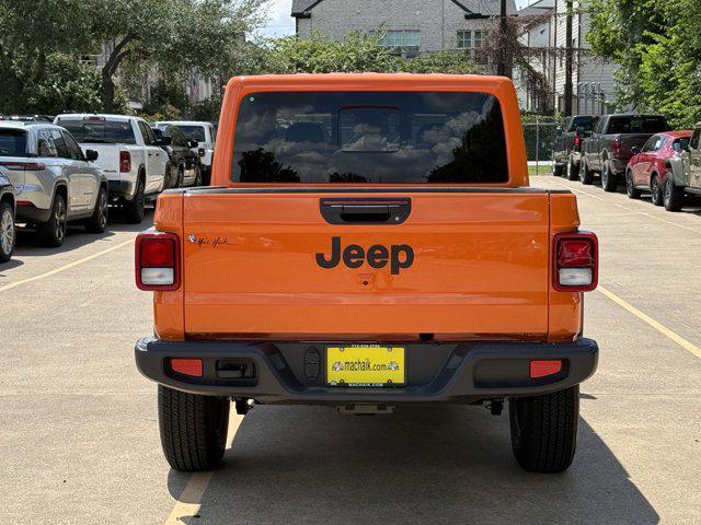 new 2025 Jeep Gladiator car, priced at $41,108