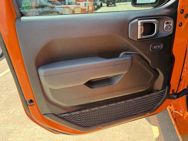 new 2025 Jeep Gladiator car, priced at $41,108